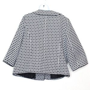 Lane Bryant Jackets & Coats - Lane Bryant Black & White Geometric Waist Coat Lane Bryant Jackets & Coats - Lane Bryant Black & White Geometric Waist Coat